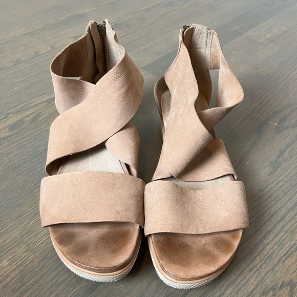 Eileen Fisher Sandals 9.5 Earth - Picture 5 of 11